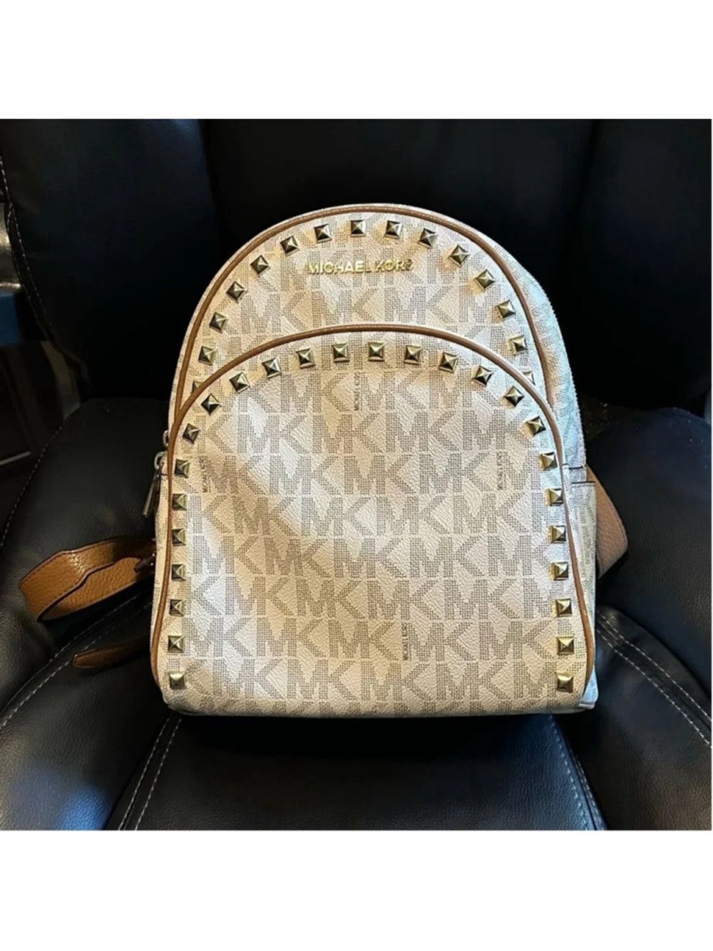 Michael Michael Kors Abbey Medium Studded Signature Backpack White/Acorn